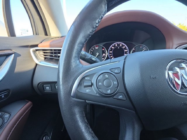 Used 2021 Buick Enclave Avenir w/ Avenir Technology Package FWD image 11