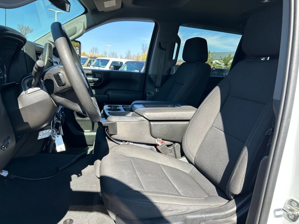 Used 2022 Chevrolet Silverado 2500 Custom w/ Custom Convenience Package image 21