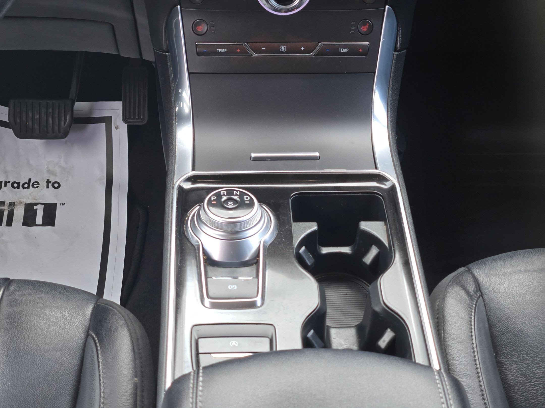 Used 2020 Ford Edge Titanium image 17