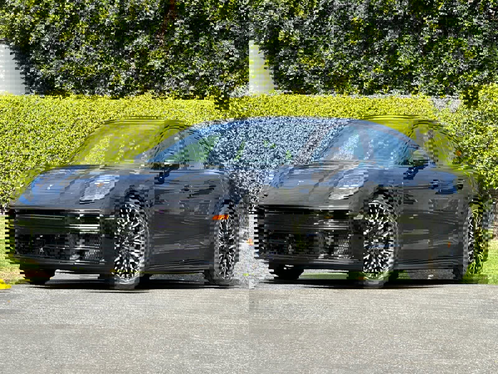 New 2026 Porsche Panamera GTS image 1