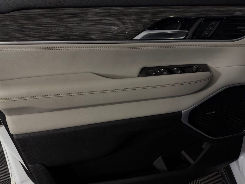 Certified 2022 Jeep Wagoneer Series II image 26