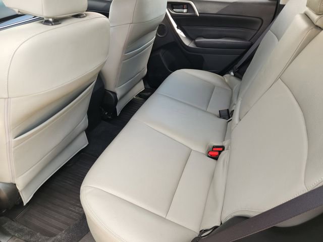 Used 2018 Subaru Forester 2.5i Touring AWD/4WD image 20