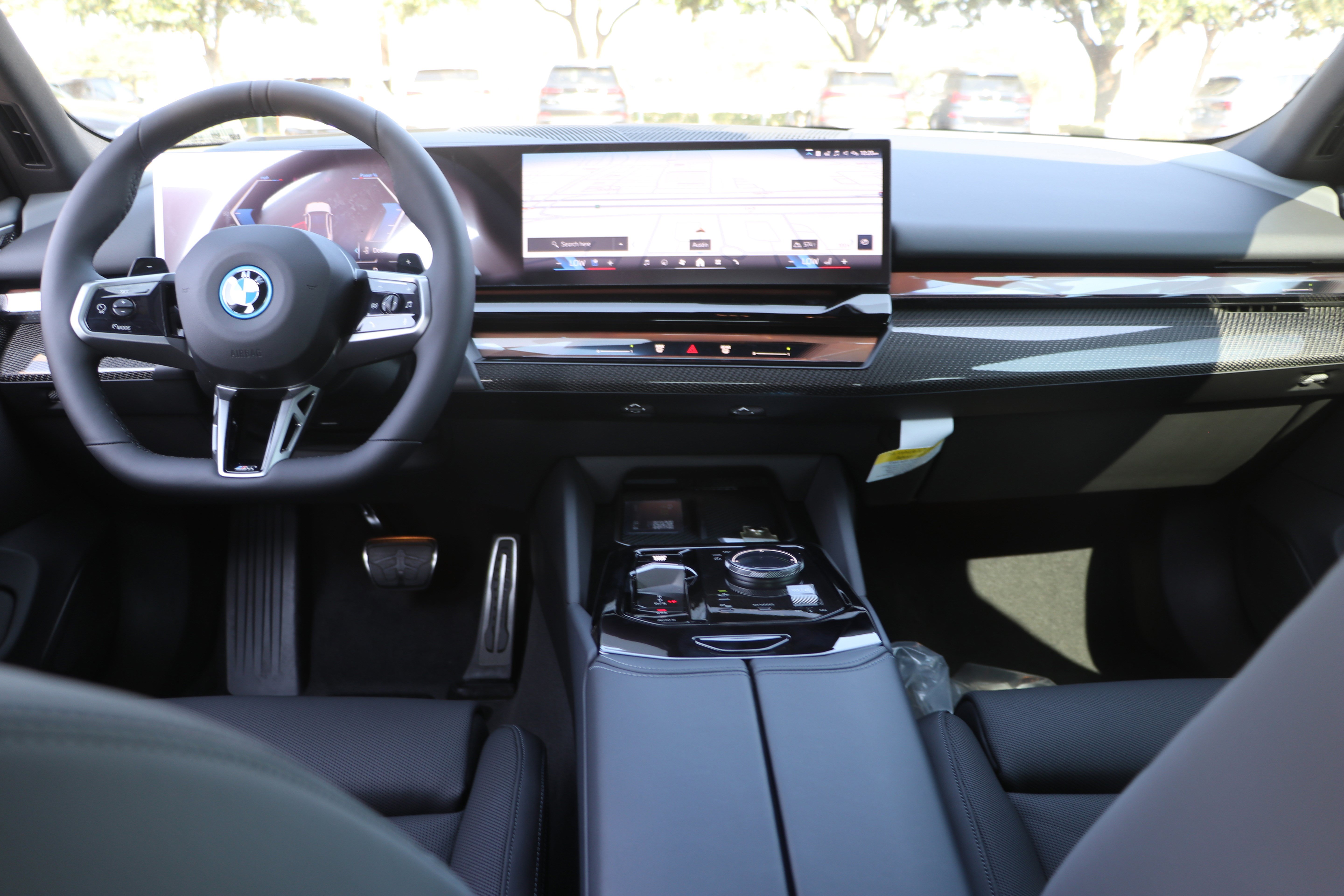 Used 2026 BMW 550e xDrive AWD/4WD image 29