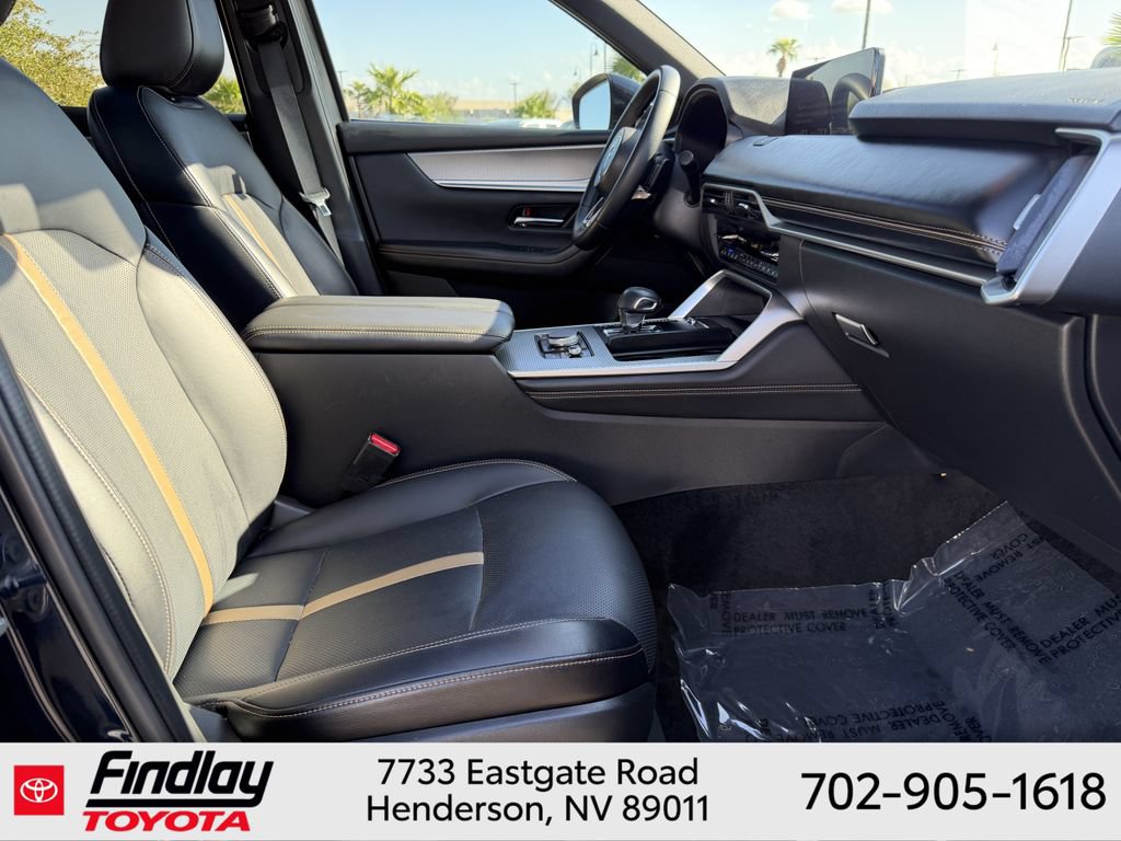 Used 2025 MAZDA CX-90 Plug-In Hybrid w/ Premium Plus AWD/4WD image 16
