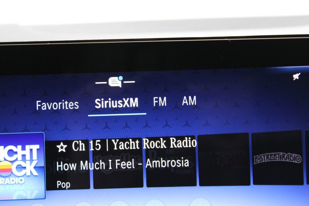 Used 2025 Mercedes-Benz GLA 250 image 29