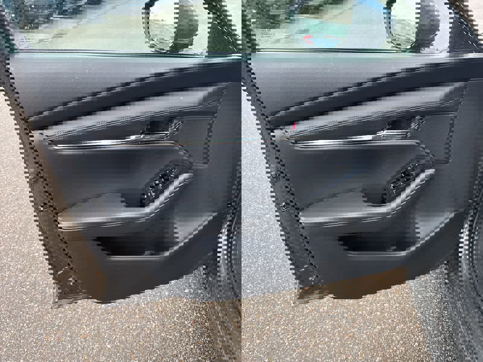 Used 2023 MAZDA MAZDA3 s image 15