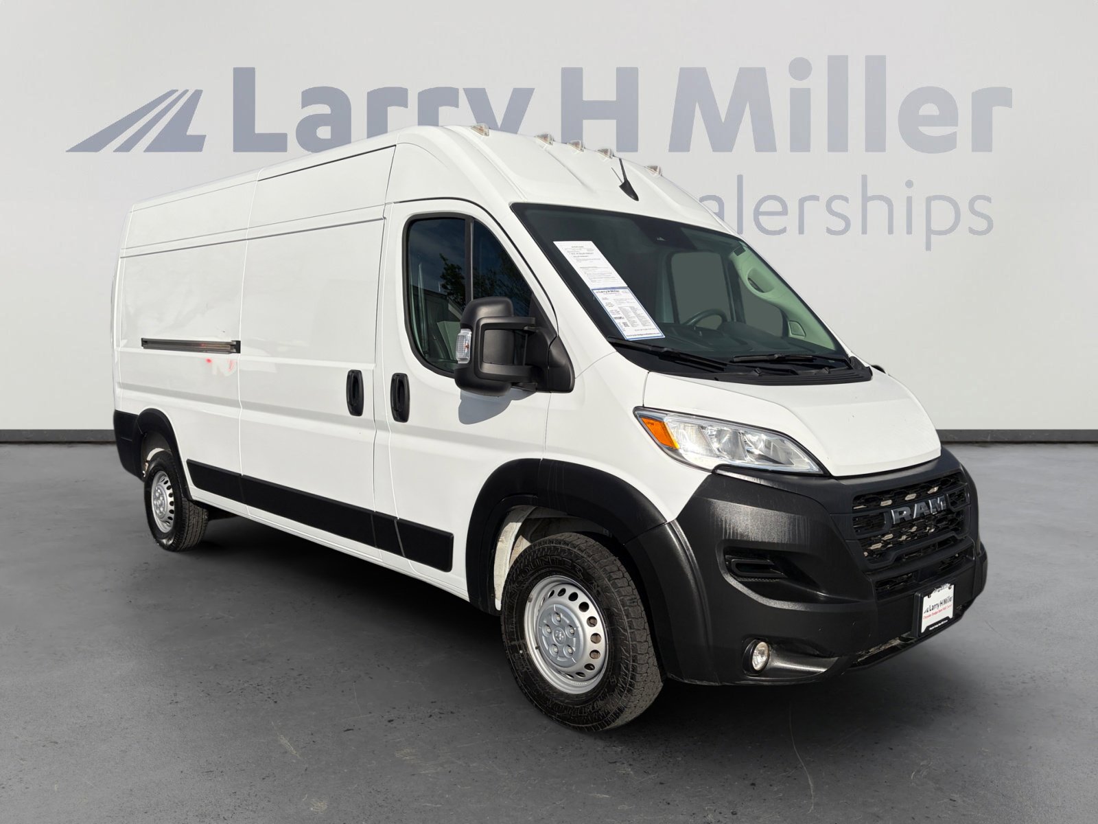 Used 2024 RAM ProMaster 2500 w/ Convenience Group FWD image 7