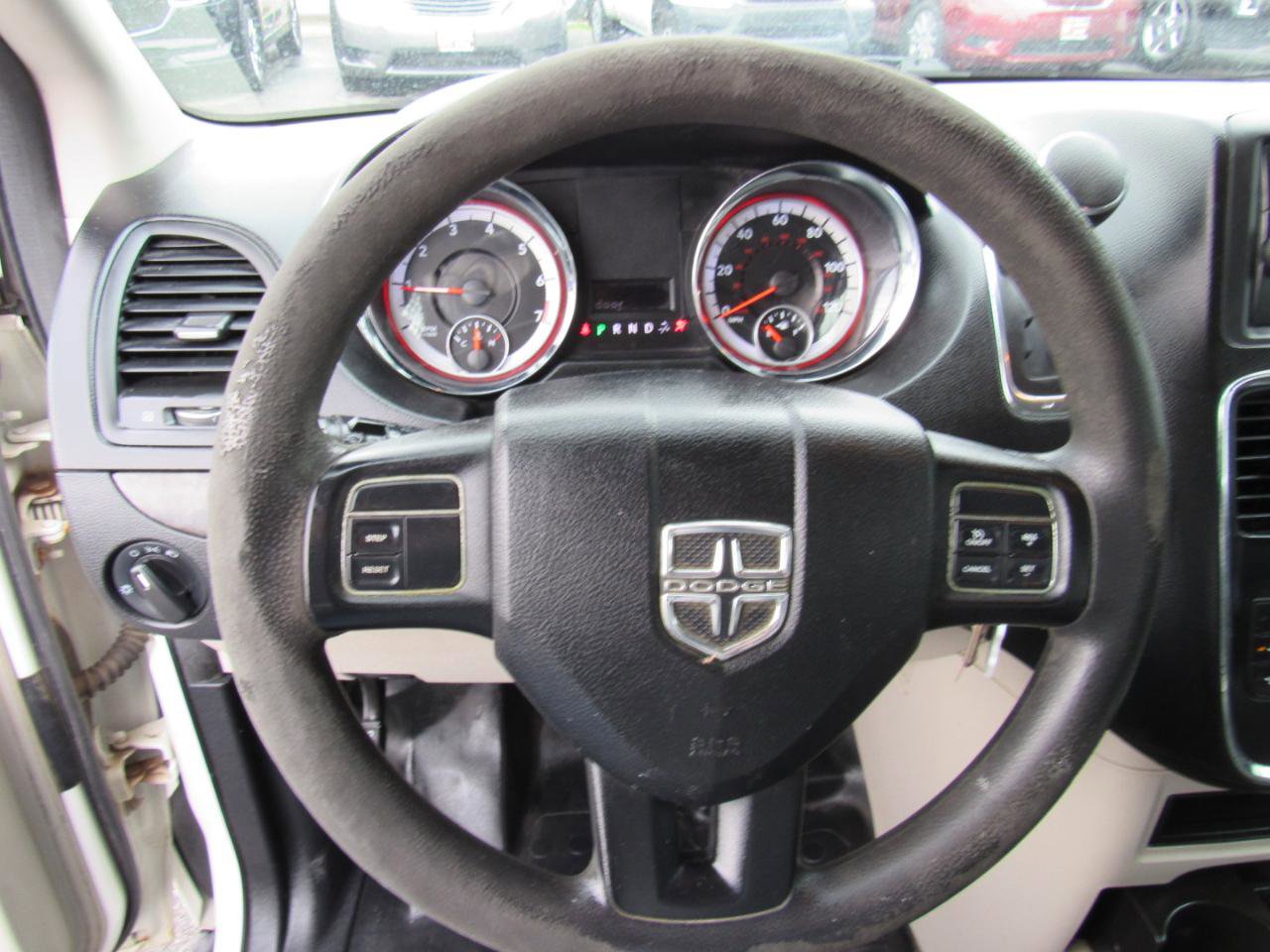 Used 2011 Dodge Grand Caravan image 15
