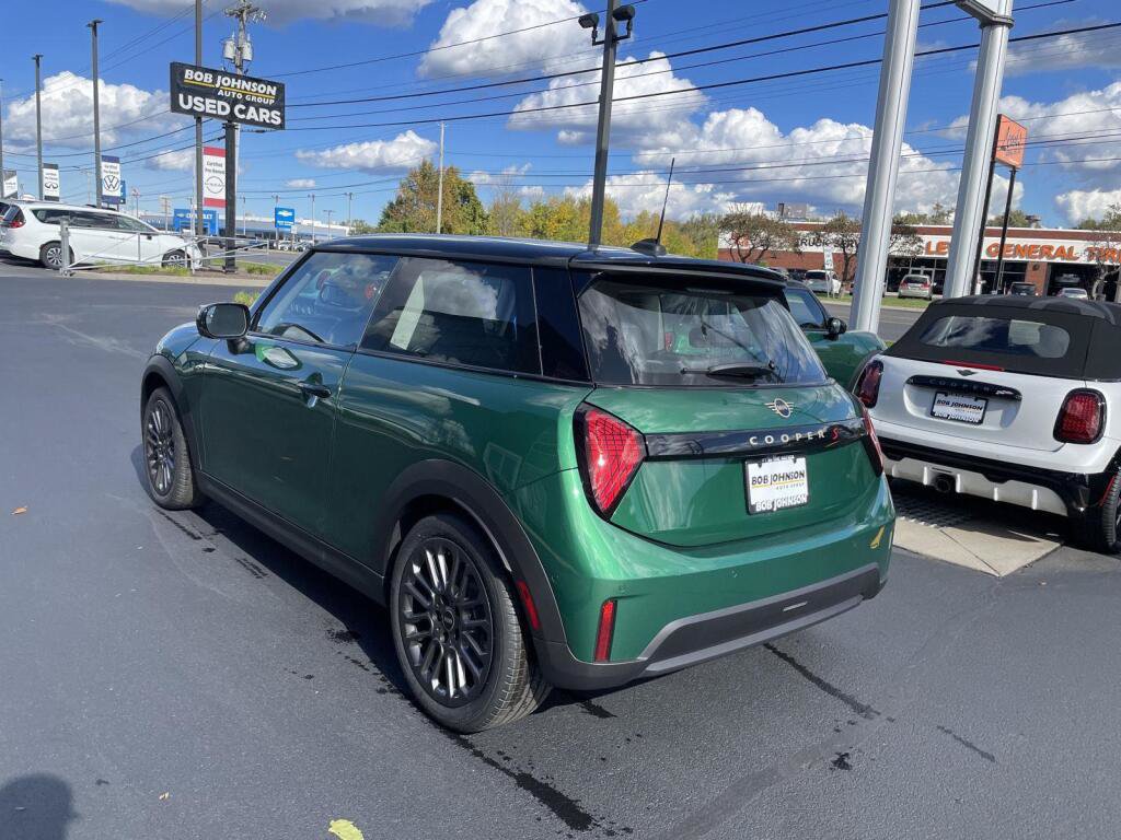New 2026 MINI Cooper S FWD image 5