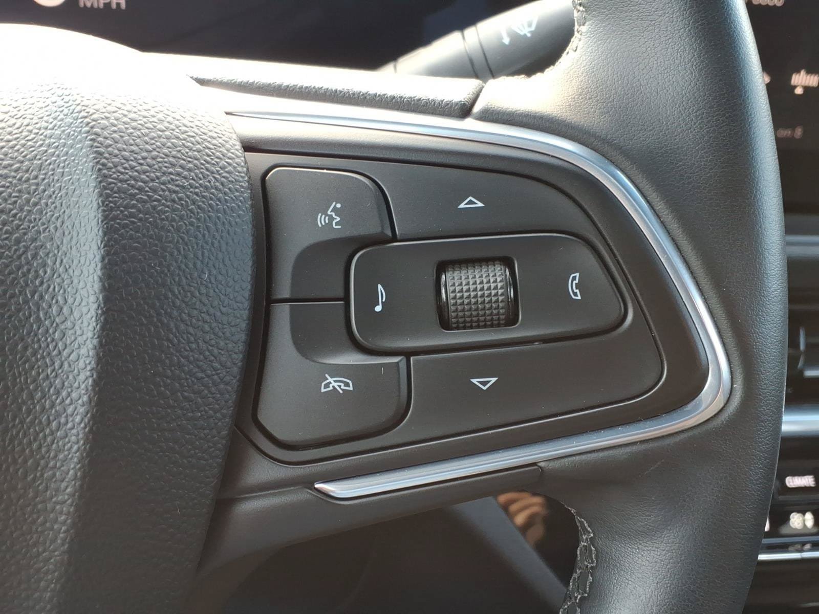 Used 2024 Buick Envista Avenir FWD image 19