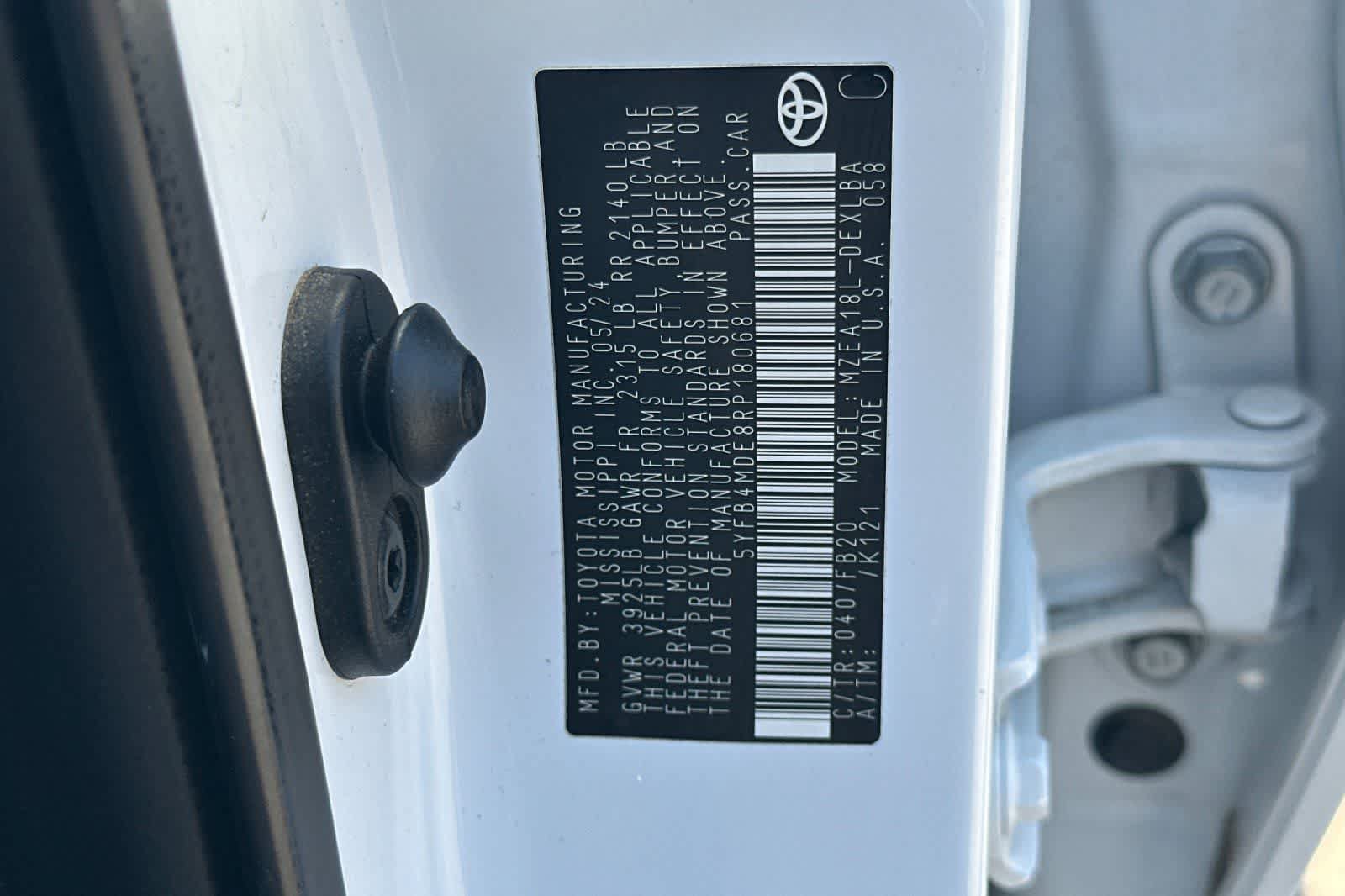 Used 2024 Toyota Corolla LE FWD image 34