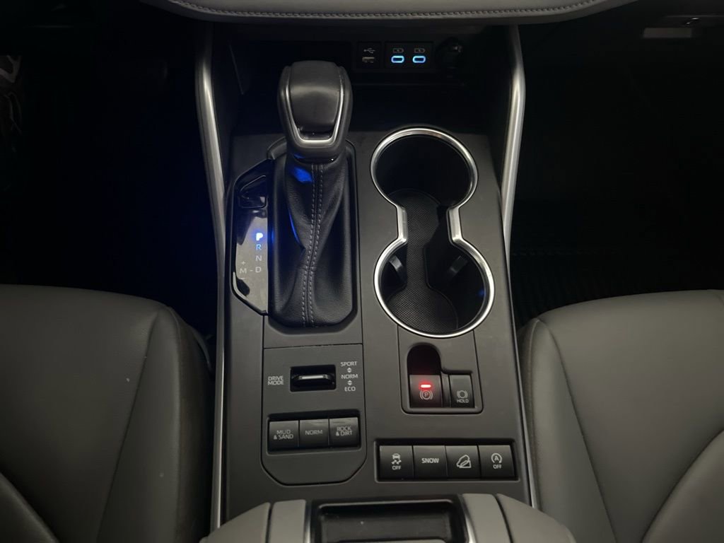 Used 2022 Toyota Highlander XLE AWD/4WD image 74