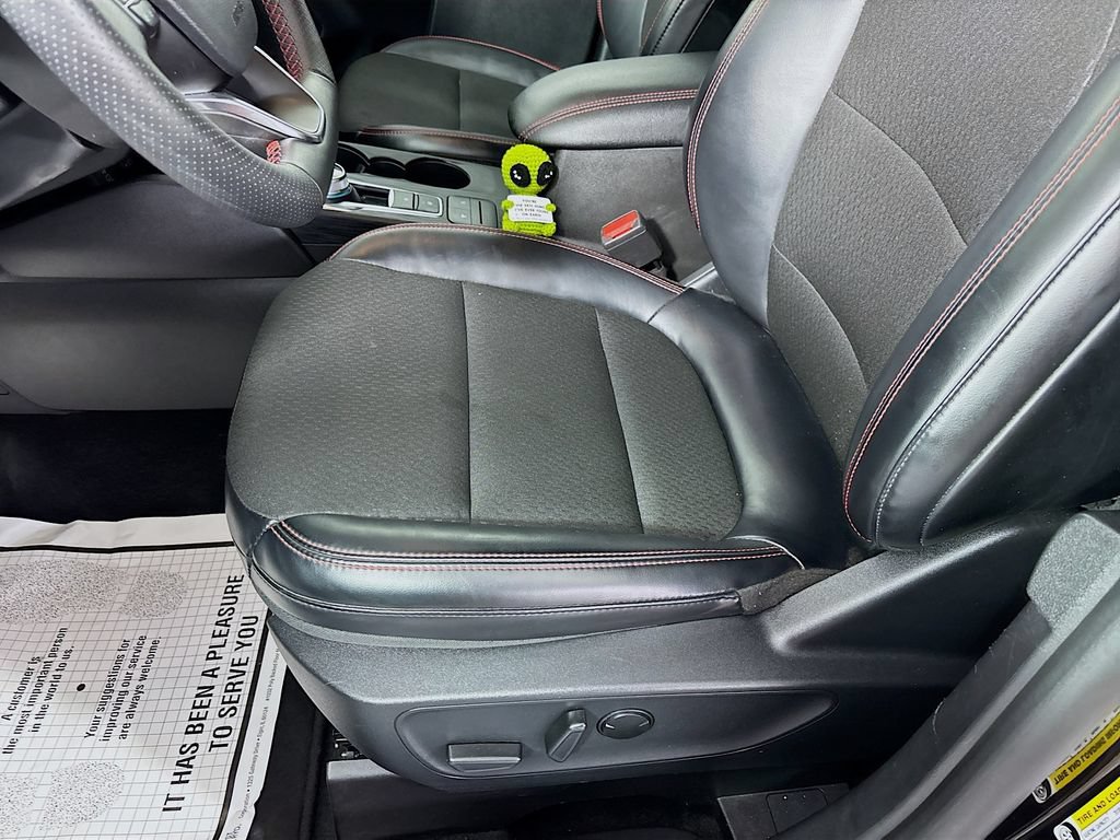 Used 2025 Ford Escape ST-Line FWD image 19