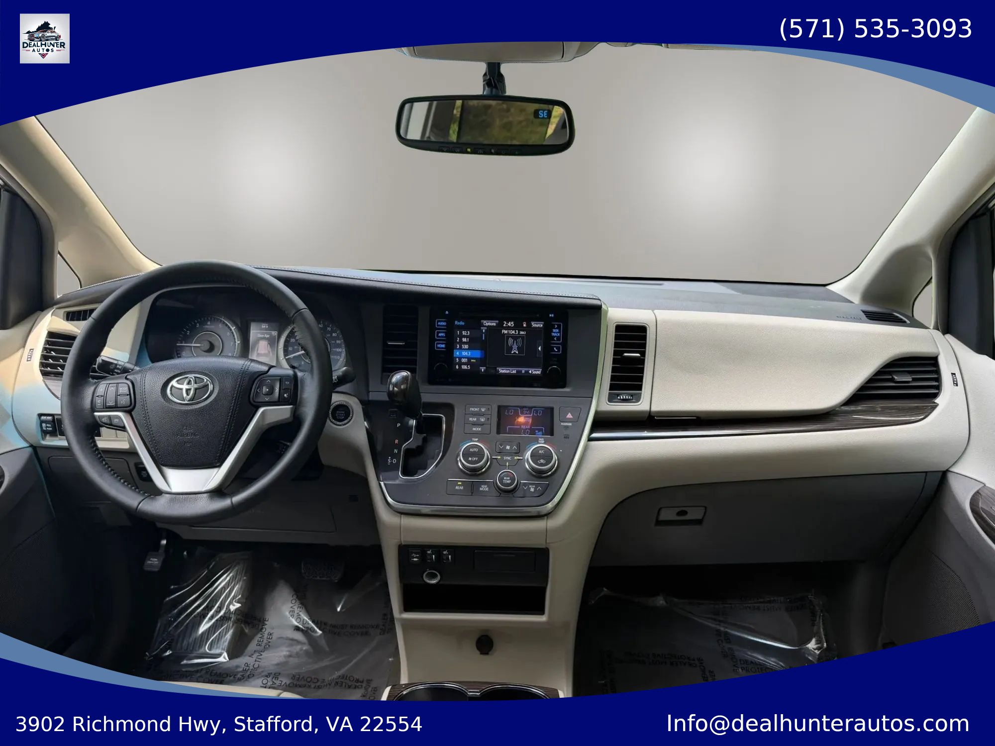 Used 2015 Toyota Sienna XLE w/ XLE Navigation Package FWD image 26