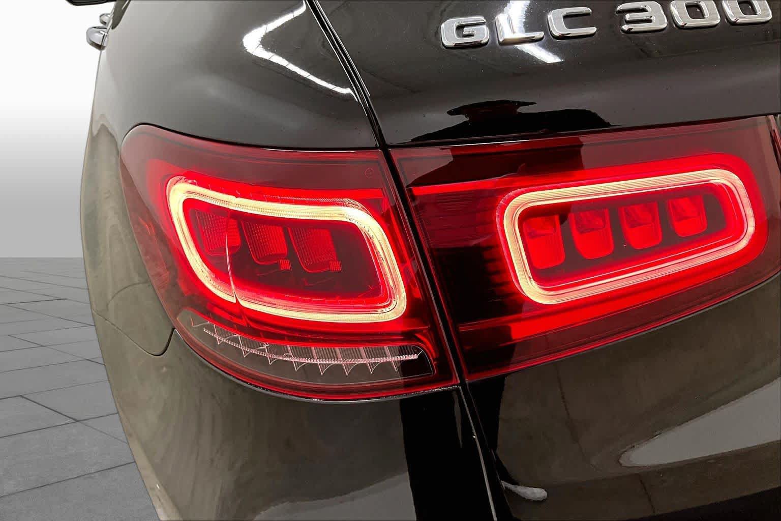 Certified 2022 Mercedes-Benz GLC 300 image 28