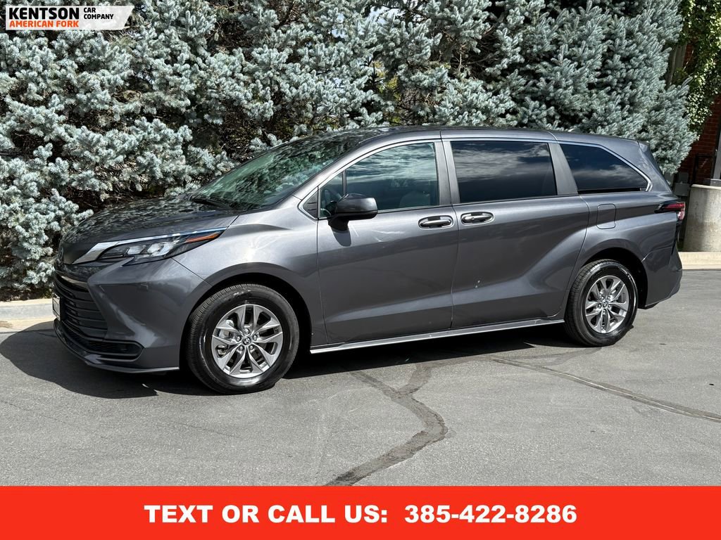 Used 2025 Toyota Sienna LE