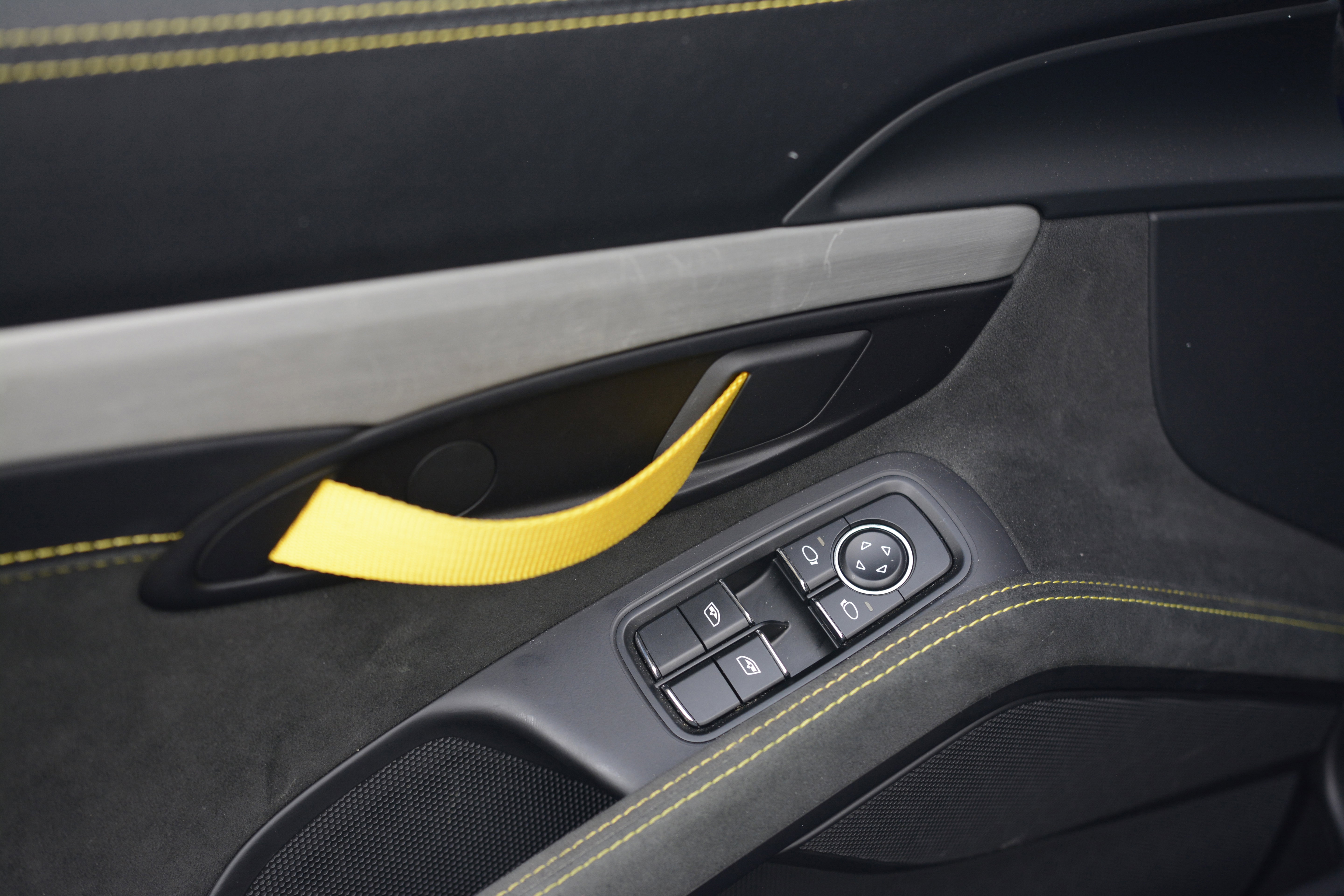 Certified 2022 Porsche 718 Cayman GT4 RWD image 14