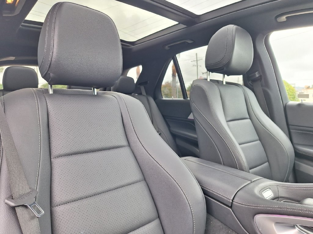 Used 2025 Mercedes-Benz GLE 350 4MATIC image 30