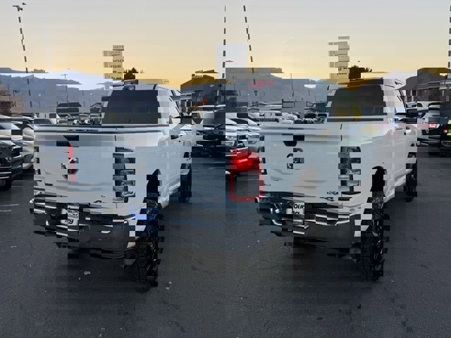 Used 2022 RAM 2500 Big Horn w/ Cold Weather Group image 6