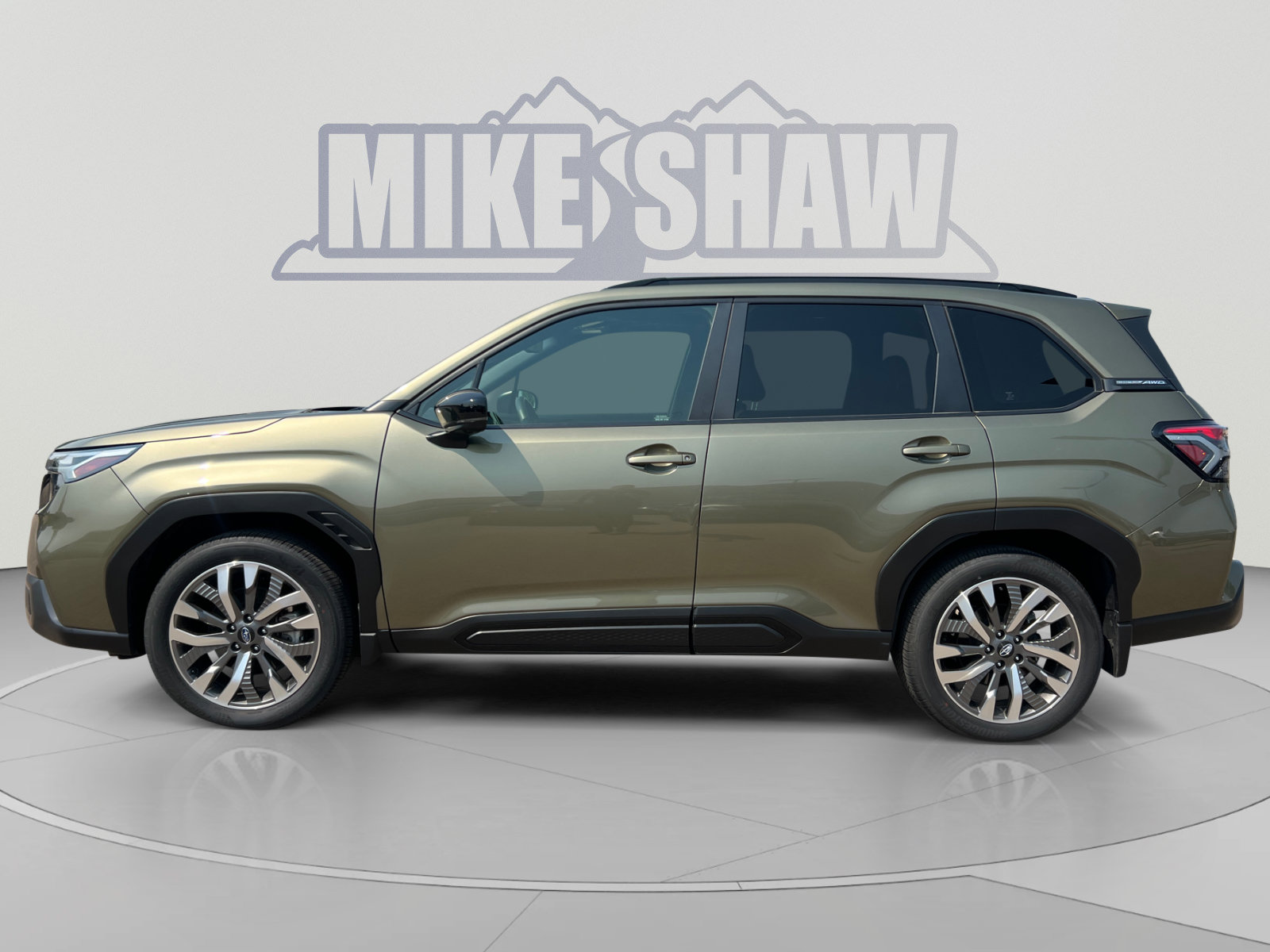 Used 2025 Subaru Forester Touring w/ Popular Package - Touring AWD/4WD image 2