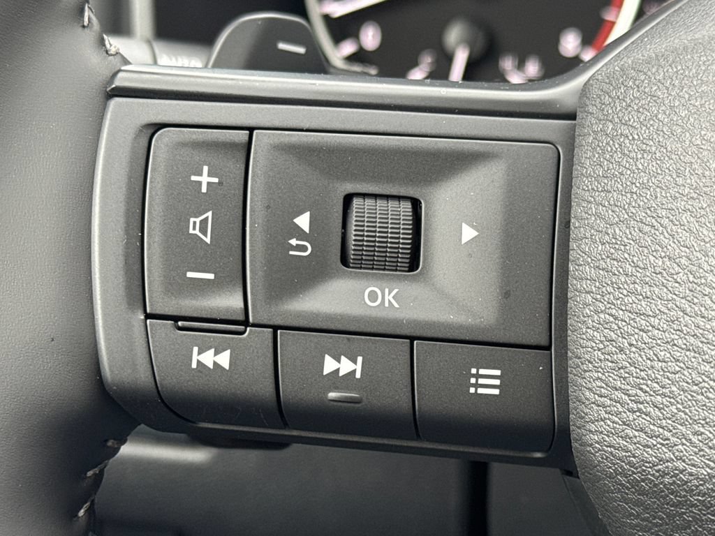 New 2026 Nissan Rogue SV w/ SV Premium Package AWD/4WD image 35