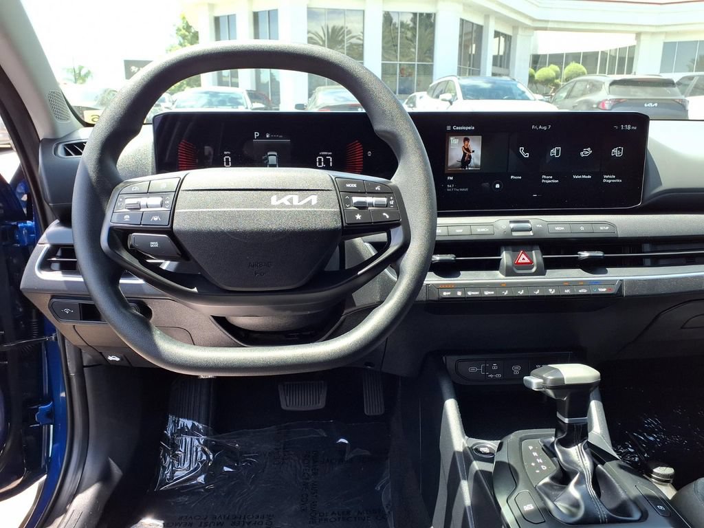 Certified 2025 Kia K4 FWD image 18
