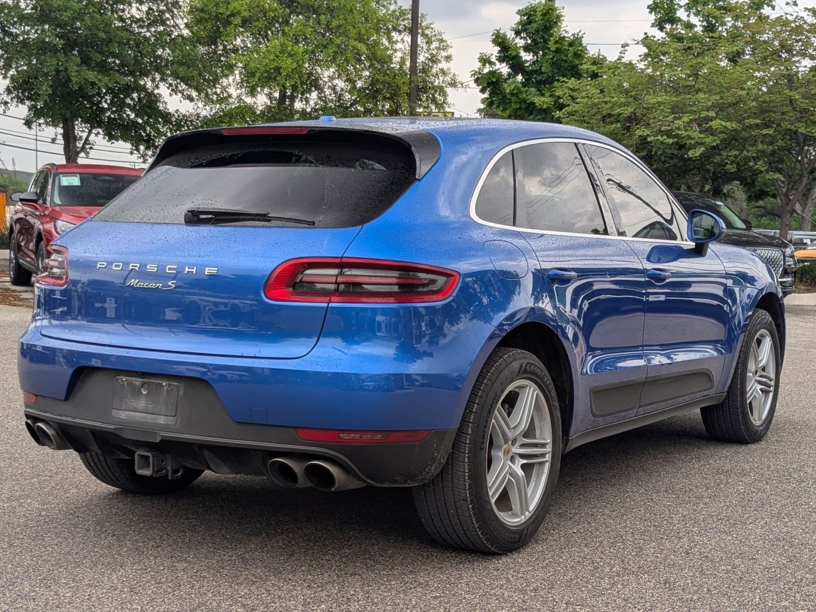 Used 2017 Porsche Macan S AWD/4WD image 3