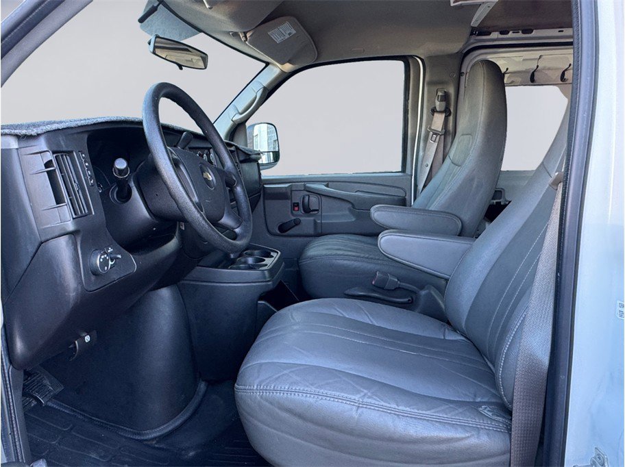 Used 2012 Chevrolet Express 1500 image 9