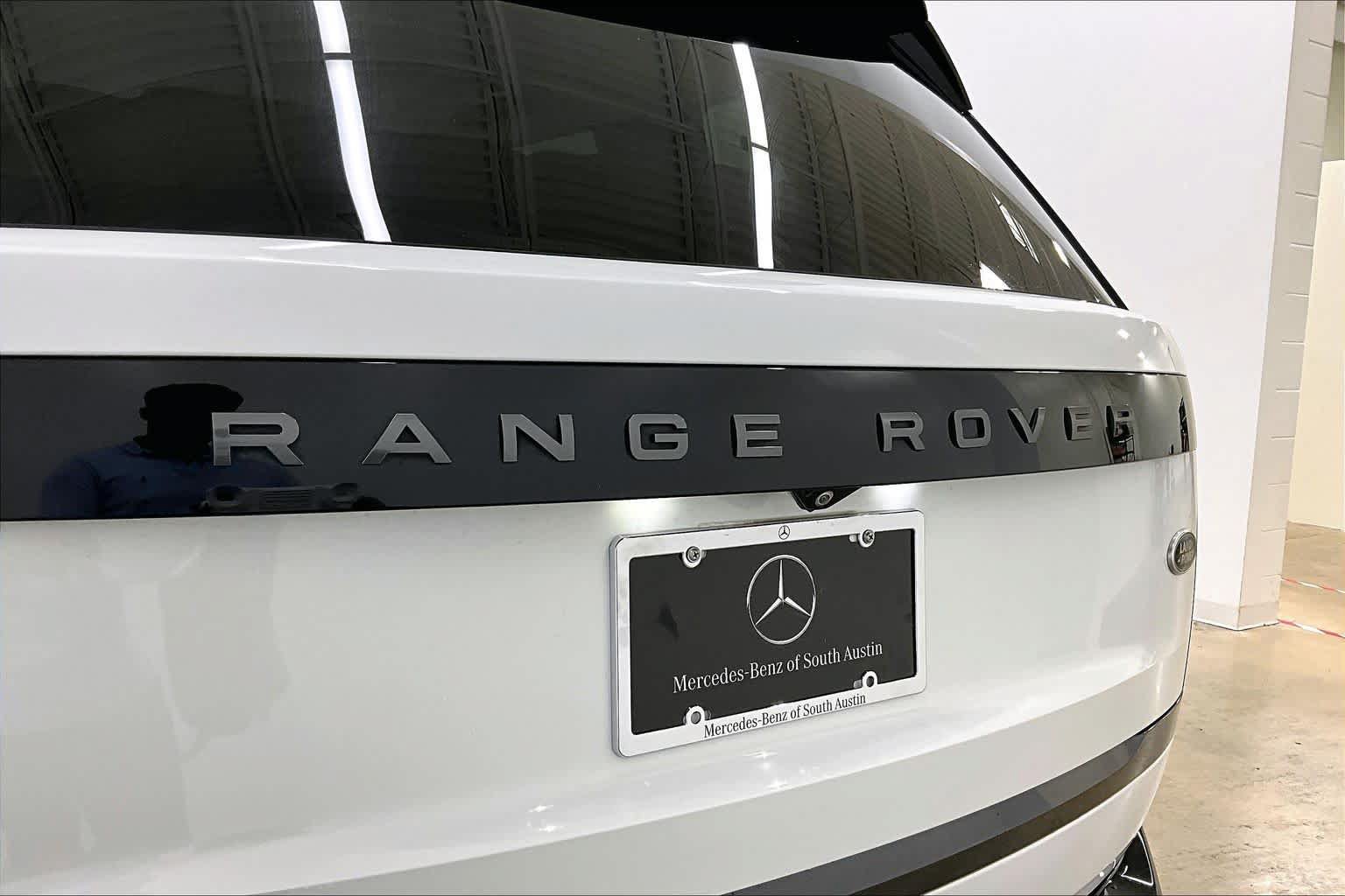 Used 2023 Land Rover Range Rover Long Wheelbase SE AWD/4WD image 10