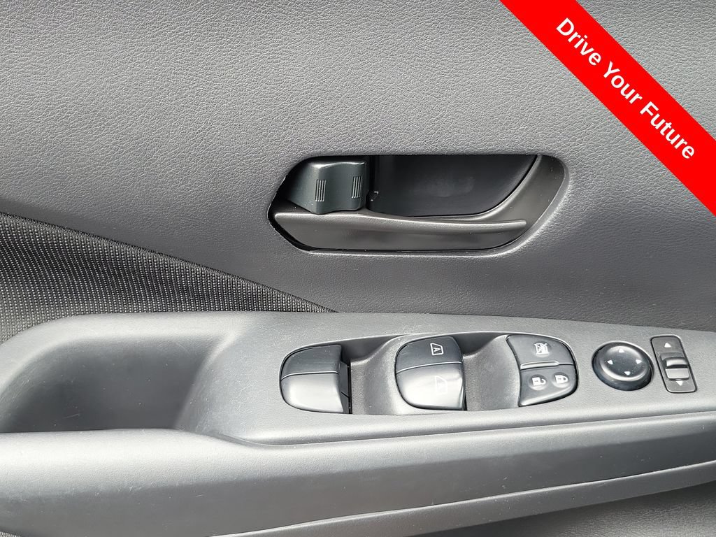 Used 2024 Nissan Kicks S FWD image 16