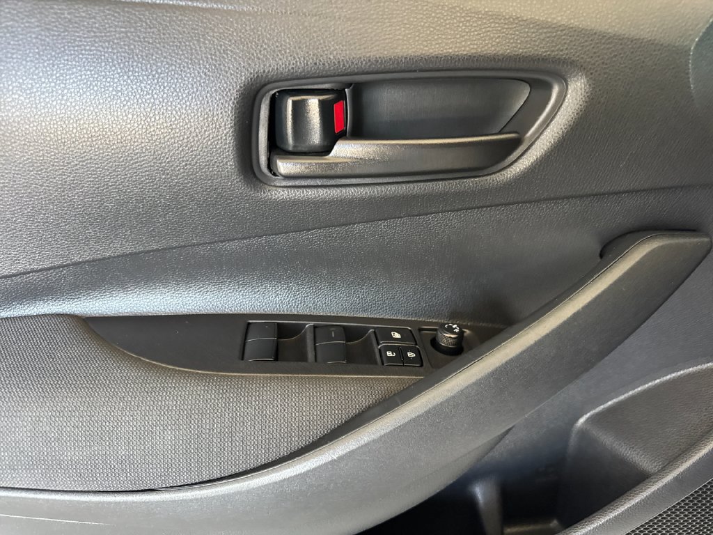 Used 2025 Toyota Corolla LE FWD image 10