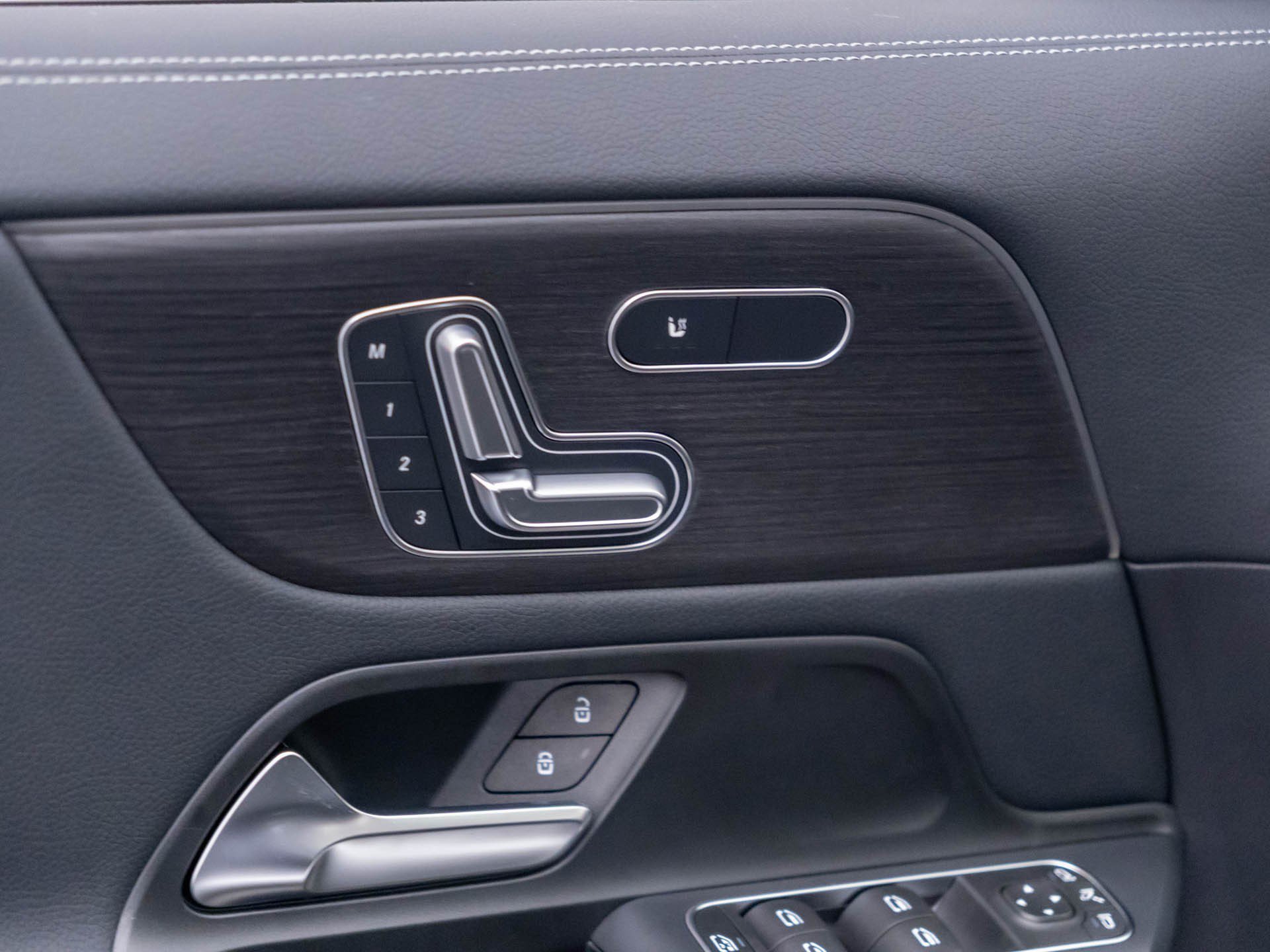 New 2026 Mercedes-Benz GLA 250 4MATIC image 15