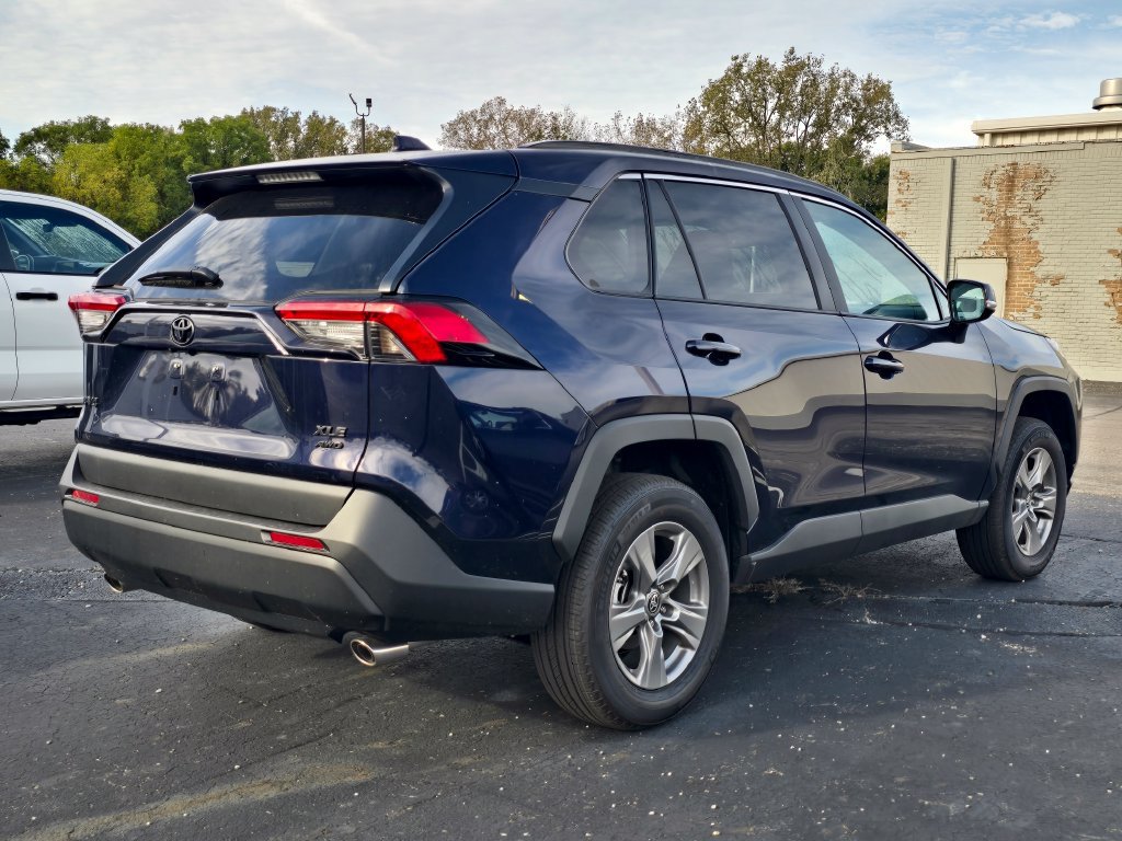 Certified 2025 Toyota RAV4 XLE w/ Convenience Package AWD/4WD image 8