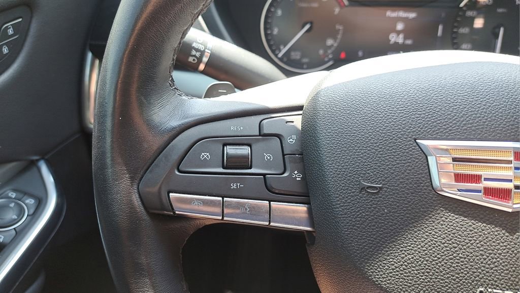 Used 2023 Cadillac XT4 Premium Luxury image 25