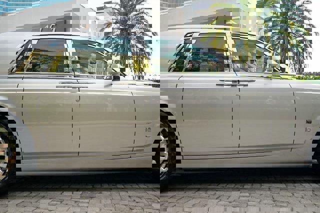 Used 2013 Rolls-Royce Phantom Sedan image 33