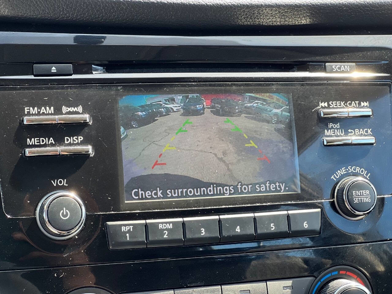 Used 2017 Nissan Rogue S image 13