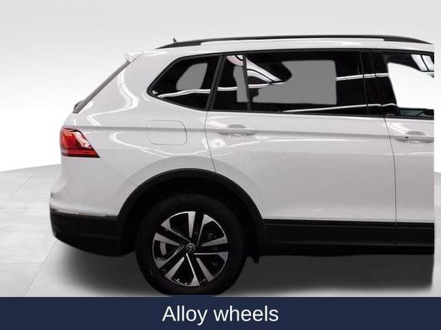 Used 2024 Volkswagen Tiguan S image 16