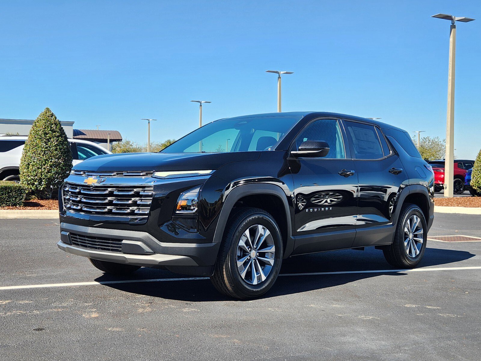 New 2026 Chevrolet Equinox LT w/ Convenience Package II image 2