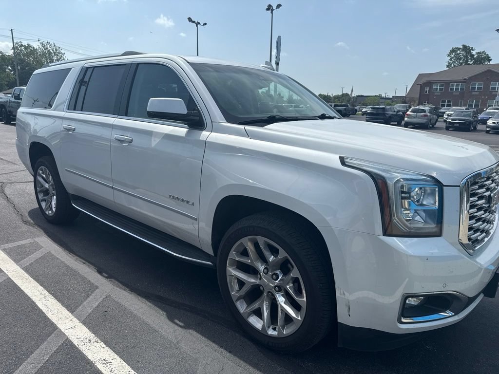 Used 2019 GMC Yukon XL Denali w/ Open Road Package AWD/4WD image 2