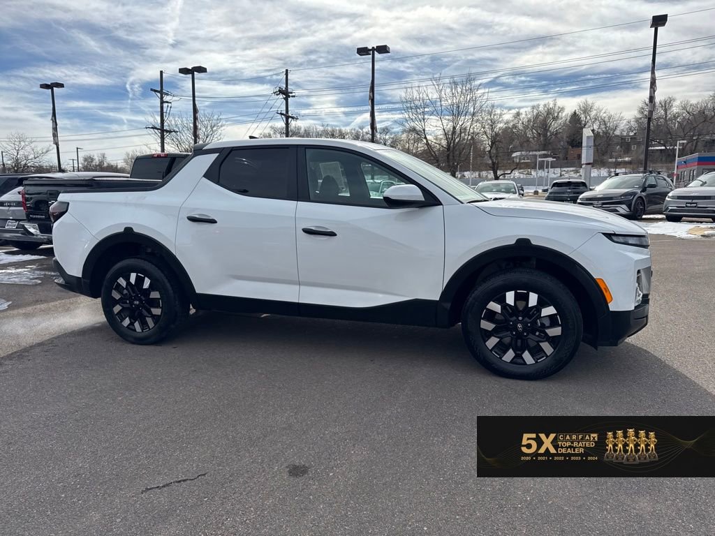 Certified 2025 Hyundai Santa Cruz SE image 13