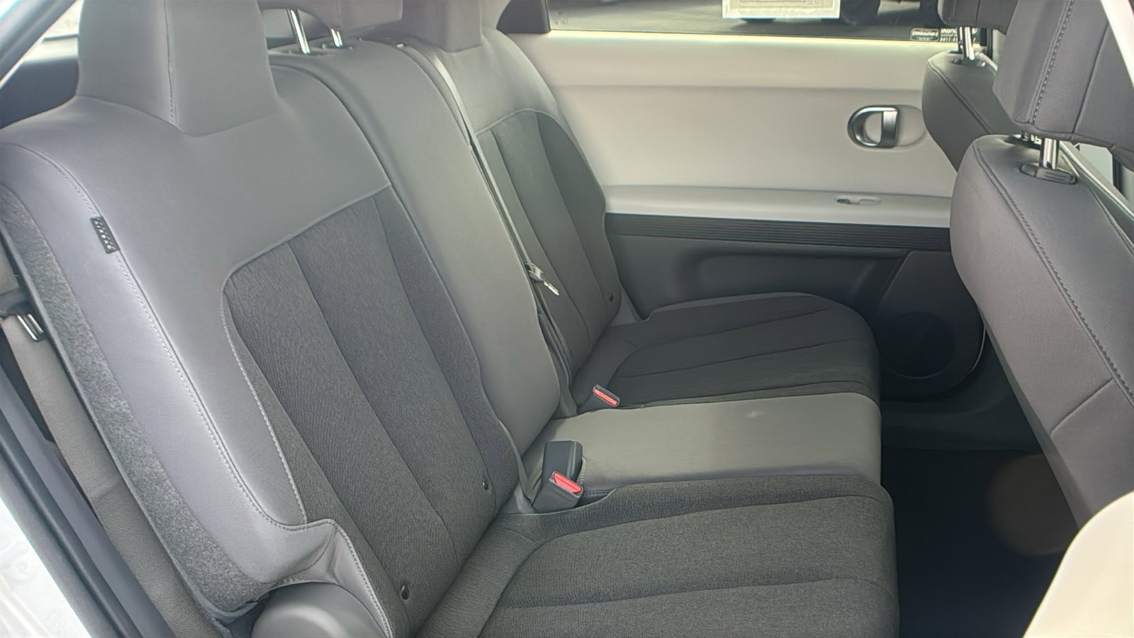 Used 2024 Hyundai Ioniq 5 SEL RWD image 17