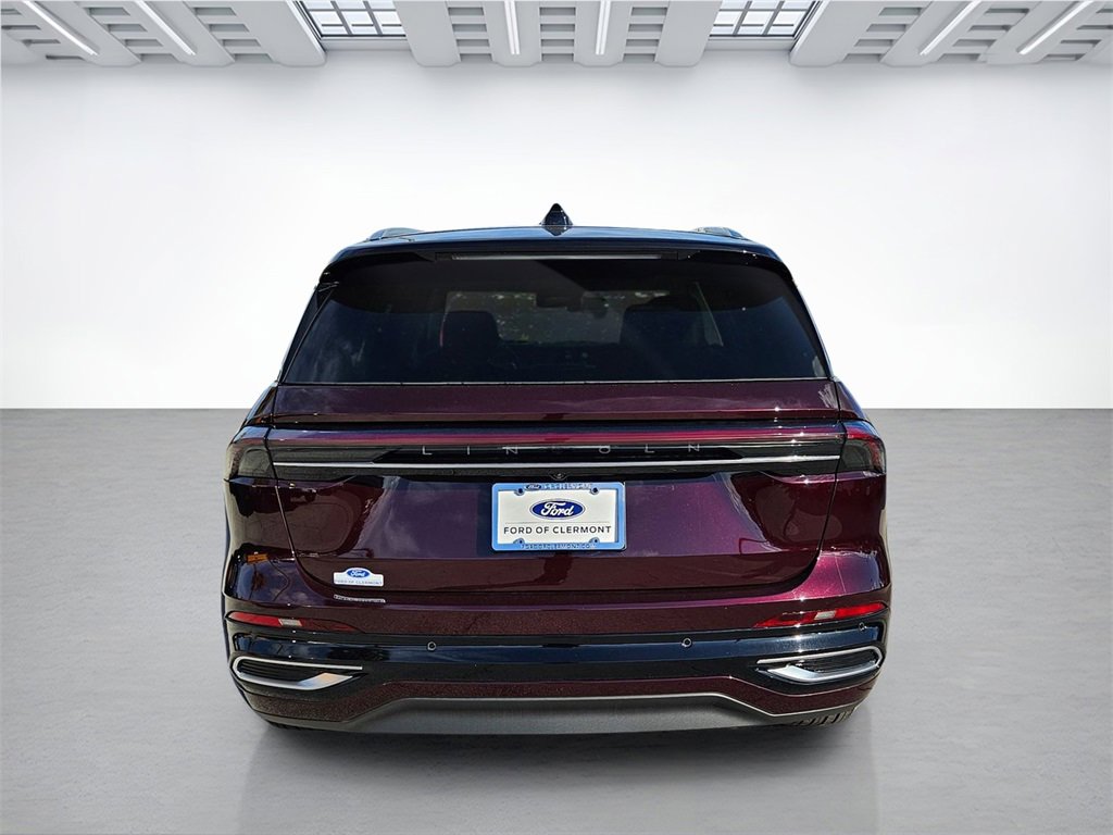 Used 2025 Lincoln Nautilus Reserve image 6