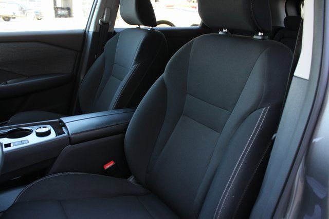 Used 2023 Nissan Rogue S image 25