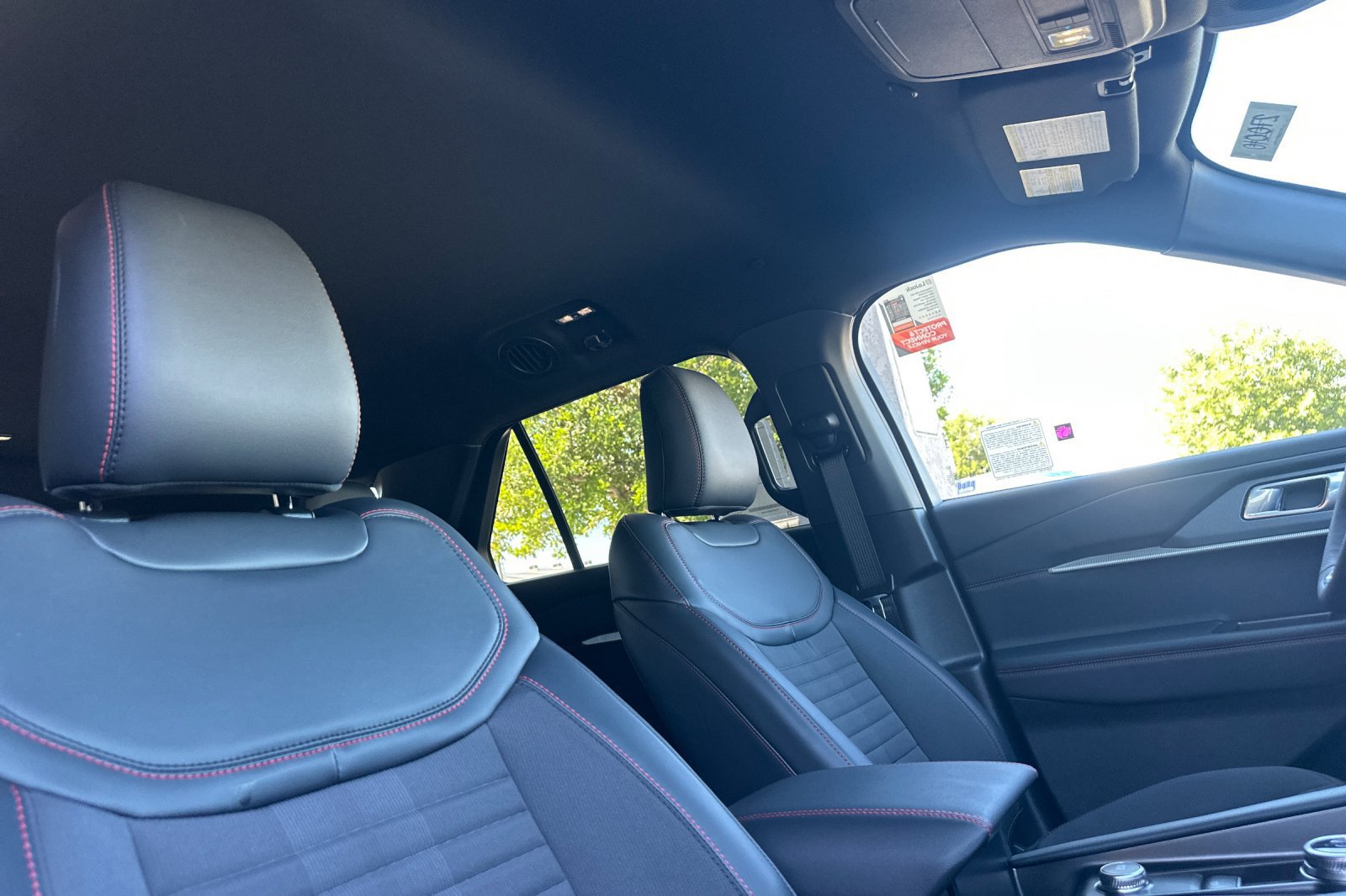 New 2027 Ford Explorer ST-Line w/ Premium Package AWD/4WD image 18