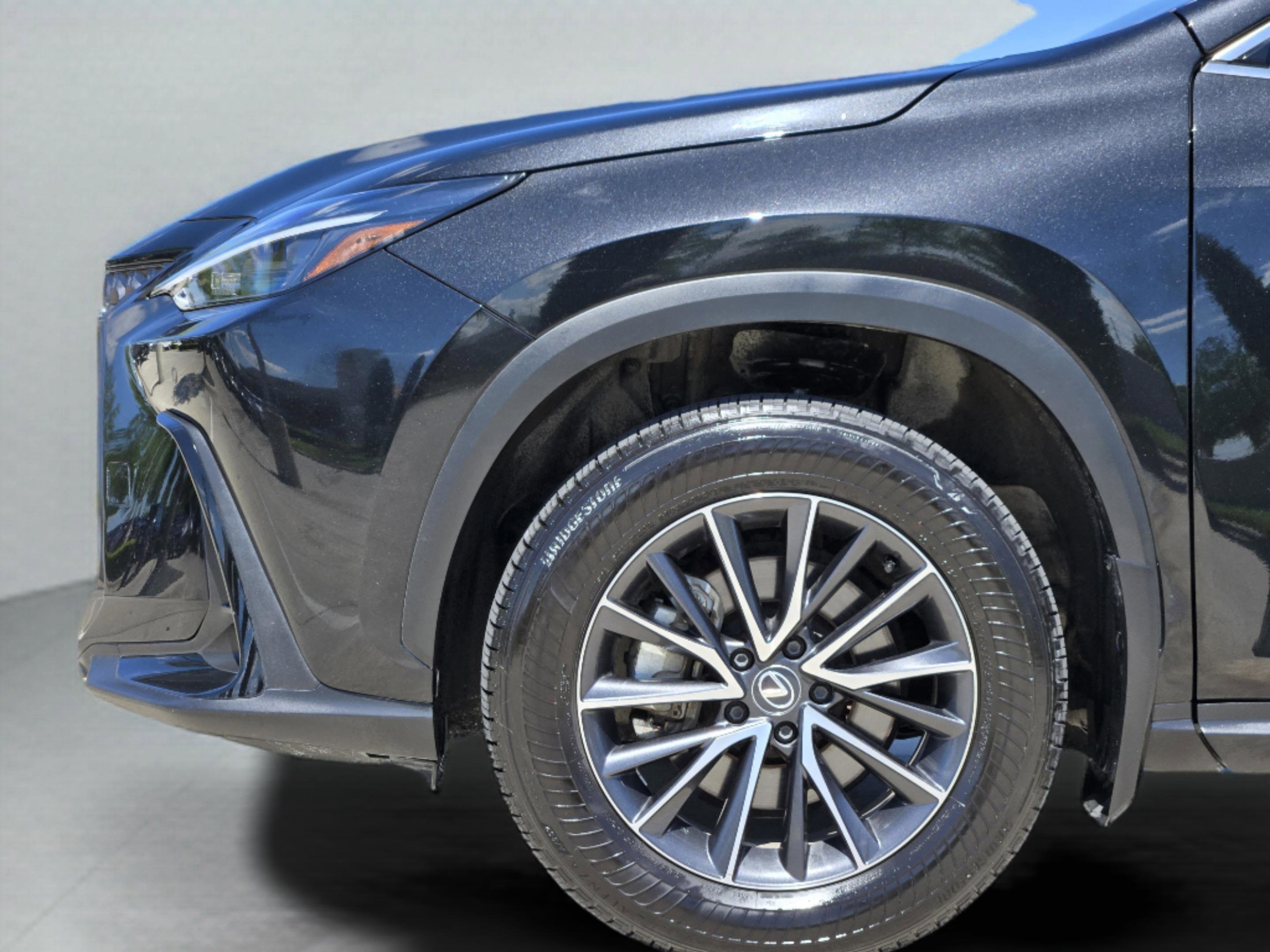 Used 2024 Lexus NX 250 FWD image 37