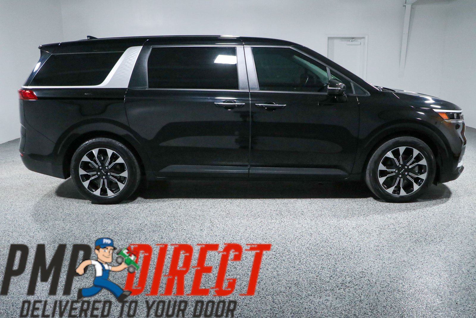 Used 2024 Kia Carnival EX FWD image 6