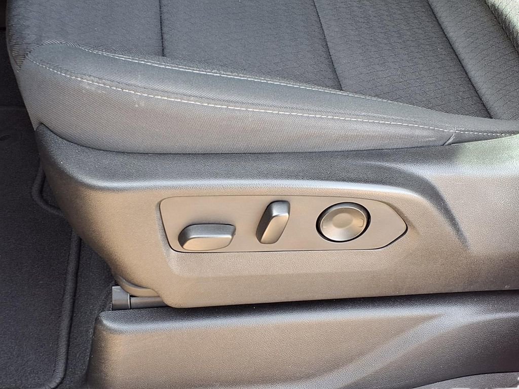 Used 2021 Chevrolet Suburban LS image 23