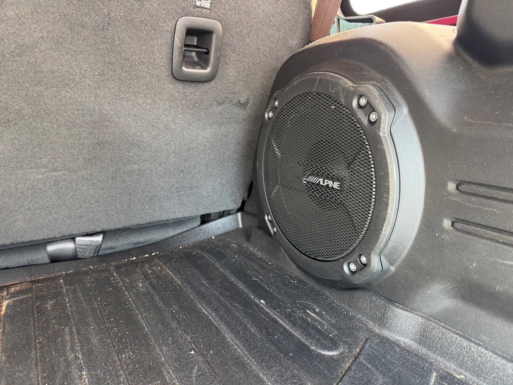 Used 2024 Jeep Wrangler Unlimited Rubicon w/ Technology Group image 10