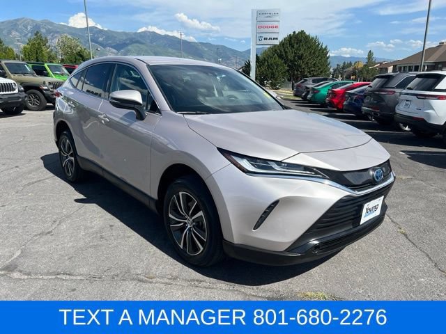 Used 2024 Toyota Venza LE AWD/4WD image 7