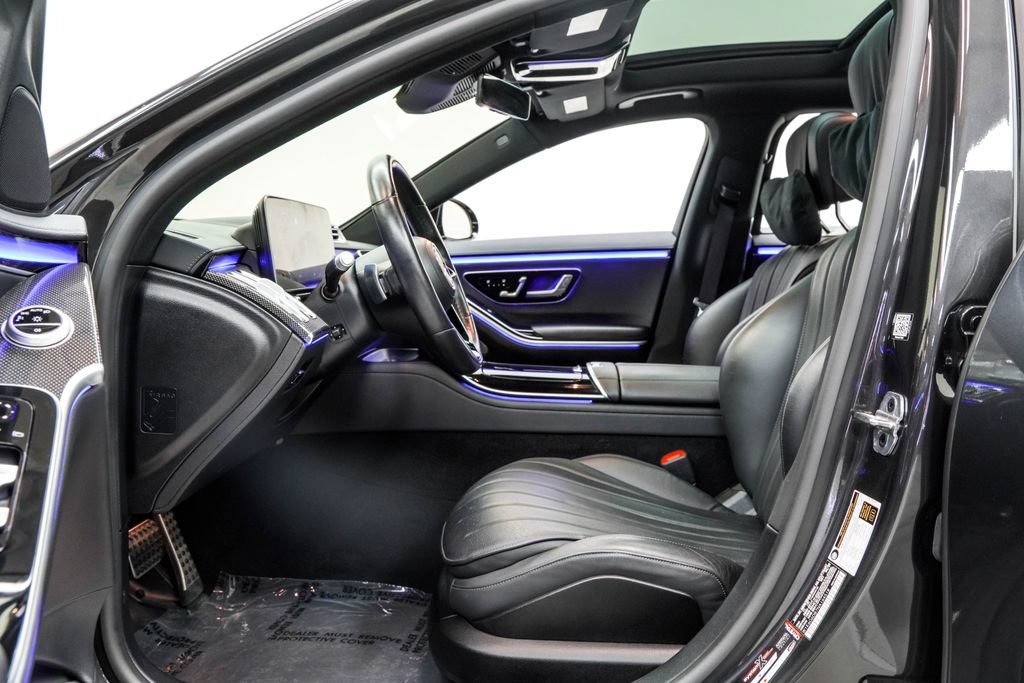 Used 2022 Mercedes-Benz S 500 4MATIC w/ AMG Line Package image 15